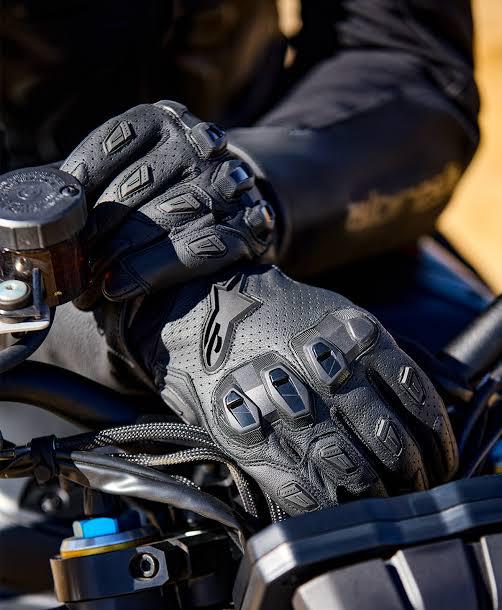 Riding Gloves